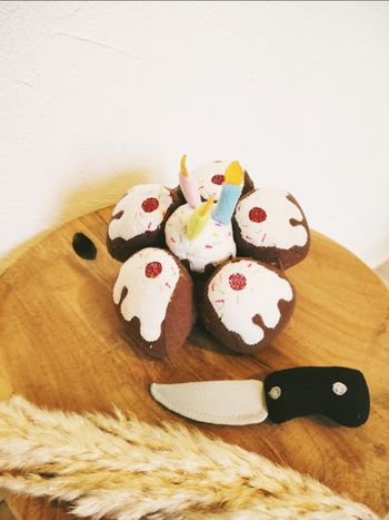 🎂 Gâteau d'anniversaire à scratch en tissus/ peluches