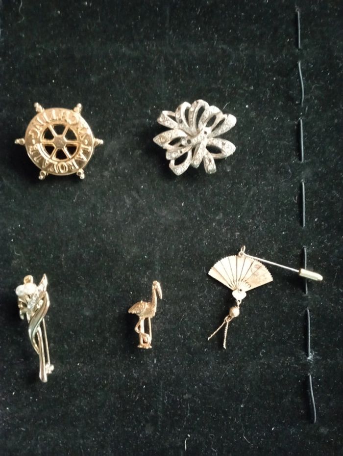 Idée cadeau 🎄 Lot de 5 broches vintage