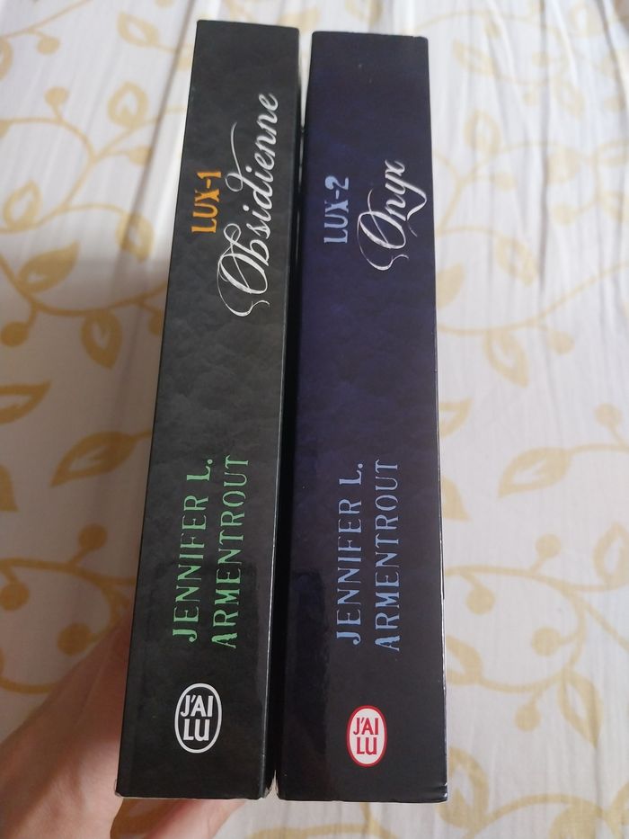 Romans Lux tomes 1 et 2 Obsidienne Onyx Jennifer L Armentrout - photo numéro 2