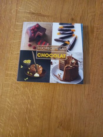 Livre 100 recettes au chocolat