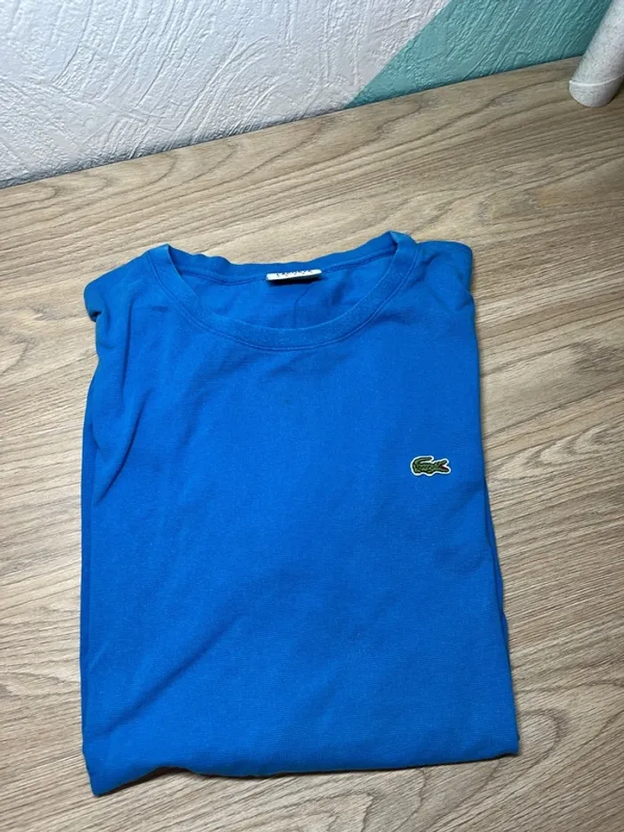 Lot de 2 T-shirts Lacoste - couleur, bleue et rouge - photo numéro 2