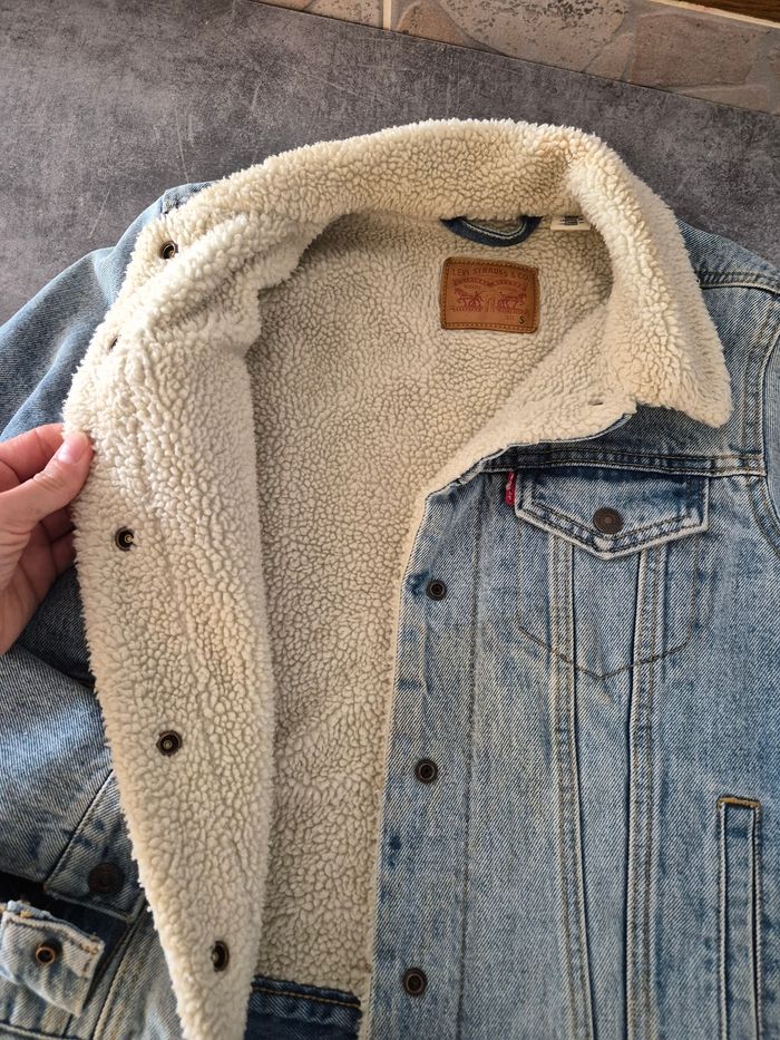 Veste Levis