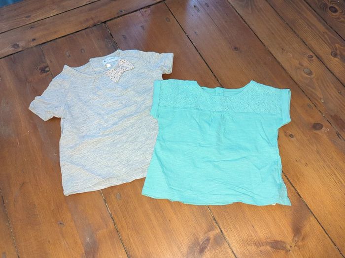 2 tshirts manches courtes turquoise et gris noeud girly 12 mois