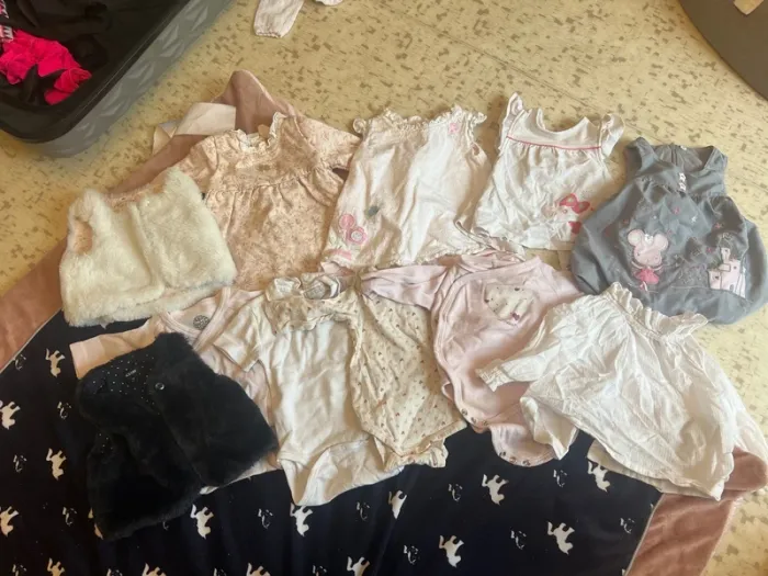 Vêtements bébé 1 mois