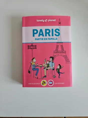 Livre Paris en famille