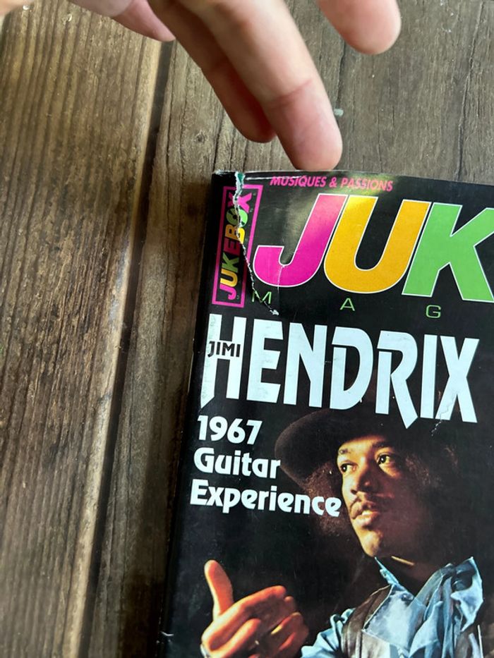 Ancien jukebox magazine - 212 - janvier 2005 - hendrix voulzy hallyday - photo numéro 2