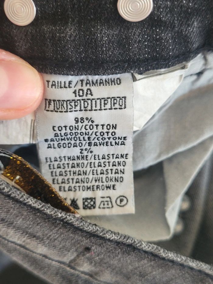 Très beau jeans. - photo numéro 5