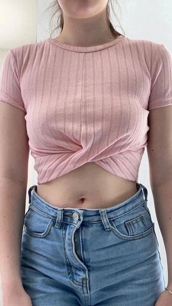 Top/t-shirt court croisé et cotele