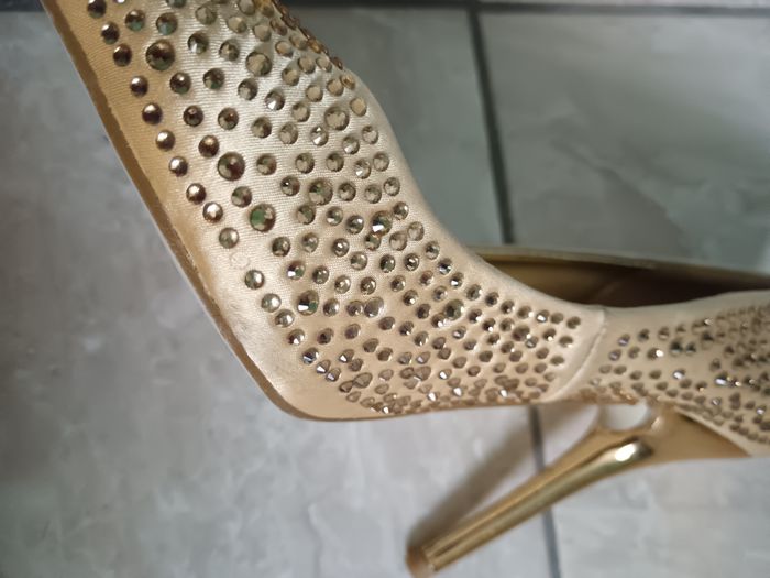 Escarpins dorés à strass élégants taille 36 - photo numéro 5