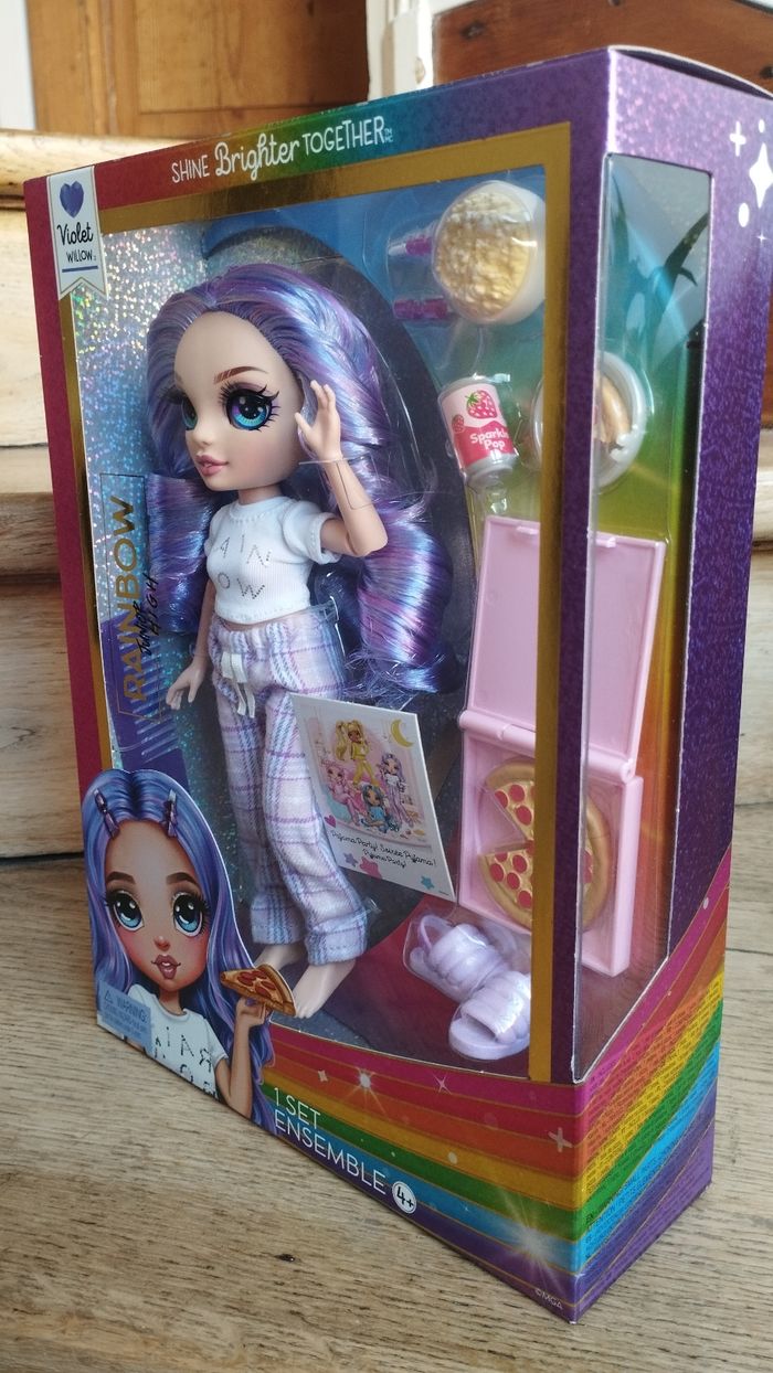 Violet junior rainbow high - photo numéro 4