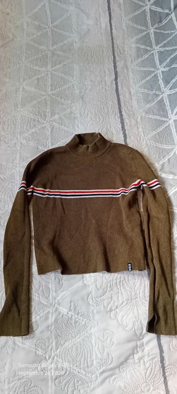 Pull court col montant bandes à rayures  kaki femme M pull & bear