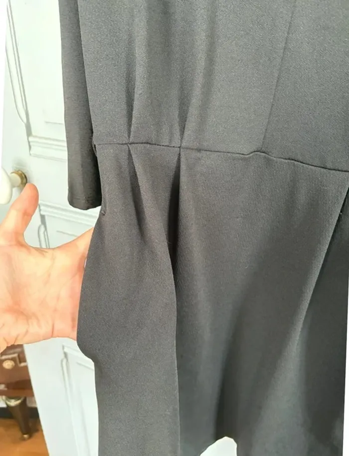 Robe noire à manches longues élégante H&M - photo numéro 3