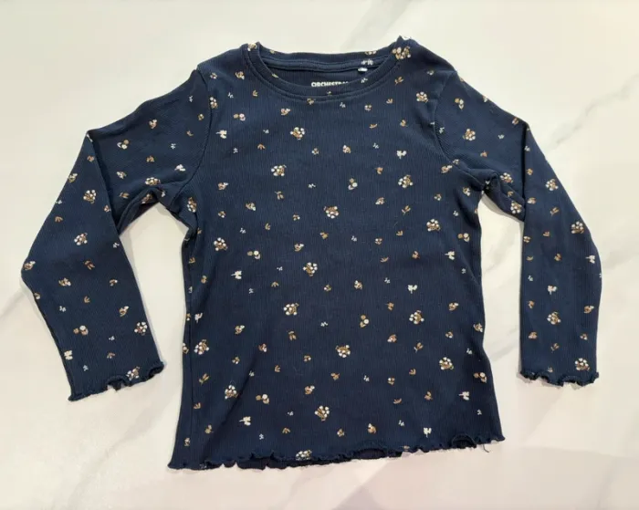 T-shirt manches longues fleurs bleu marine/dorée 4 ans Kiabi