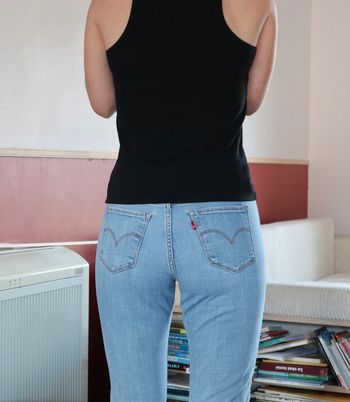 Jean levi’s 311 shaping skinny 28