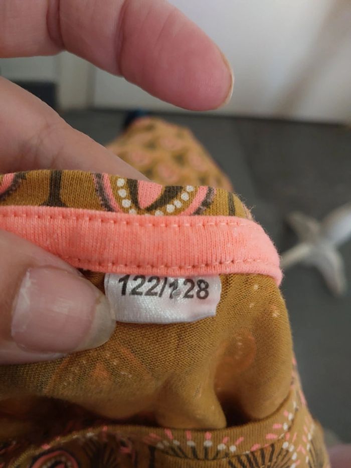 Robe Zeeman moutarde à fleurs – manches longues – 8 ans - photo numéro 3