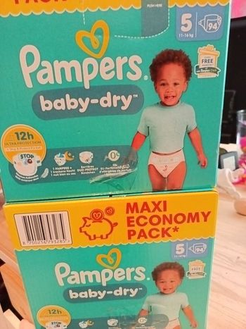 Couches pampers taille 5