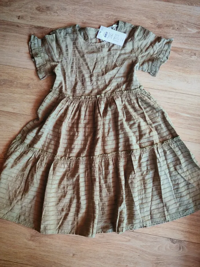 Robe fille 9 ans neuve - photo numéro 6