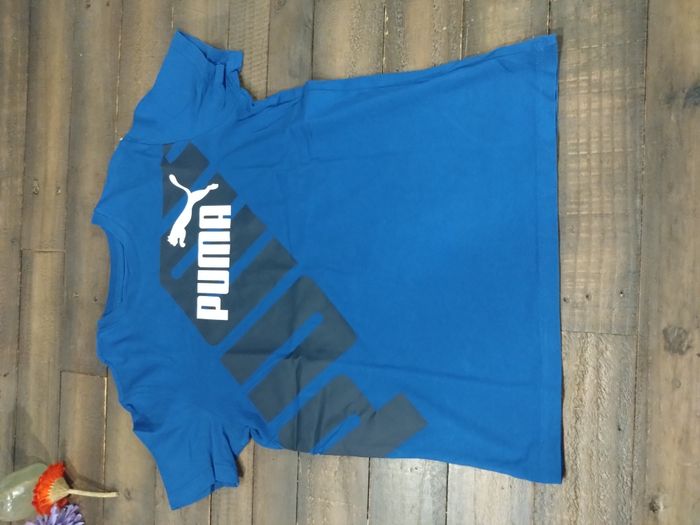 T-shirt Puma bleu foncé garçon 13/14 ans – Manches courtes coton – Très bon état