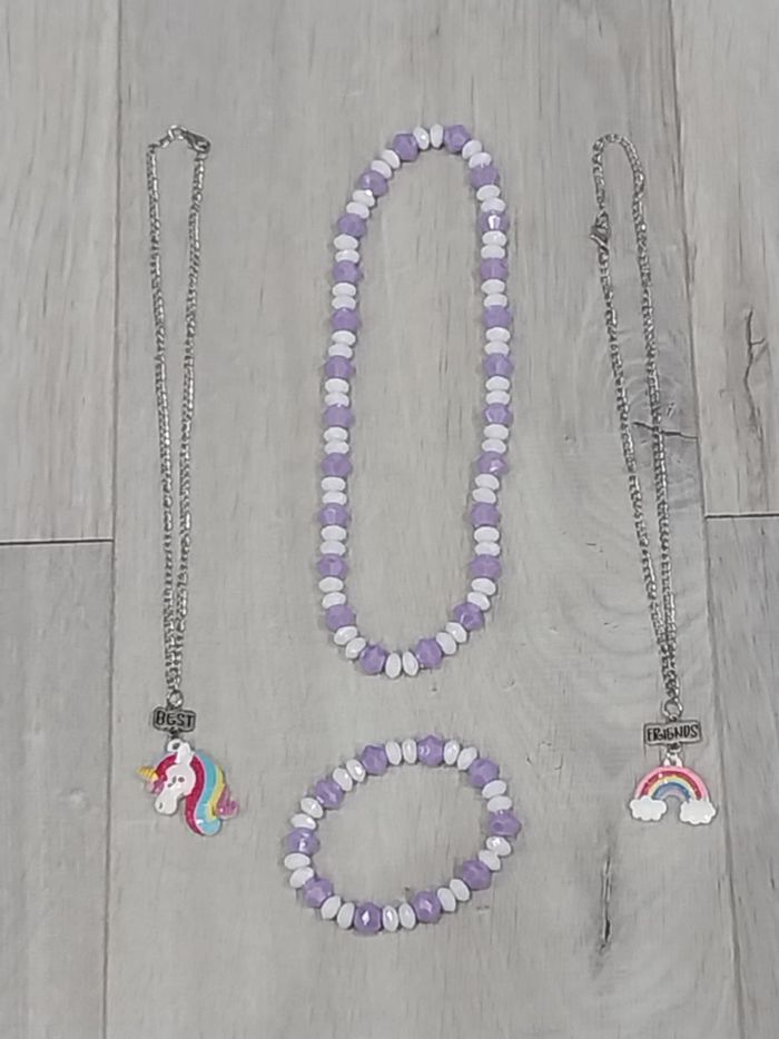 Lot de bijoux fantaisies