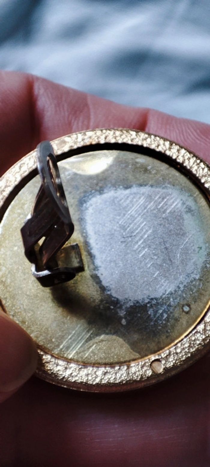 Clips d'oreilles rouge - photo numéro 9