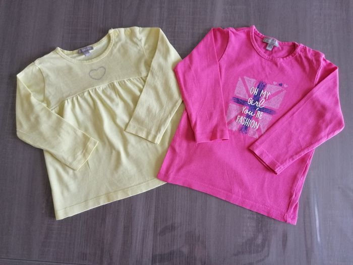Lot de 2 T. Shirts manches longues 12 mois