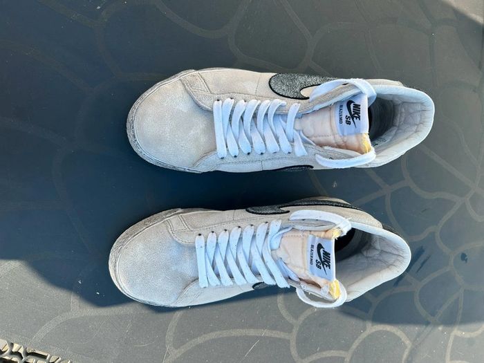 Nike blazer grise et noir en très bon état - photo numéro 4