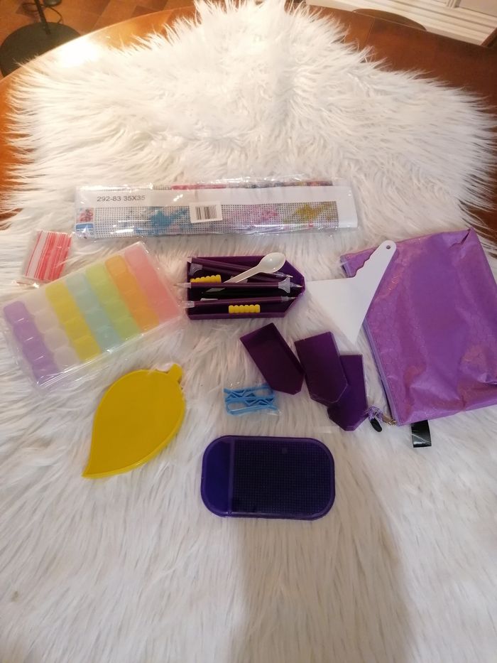 Kit complet diamonds painting neuf