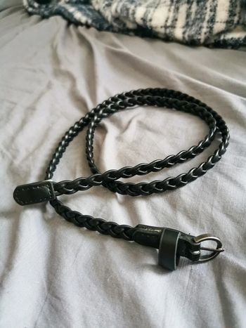 Ceinture noire tressée