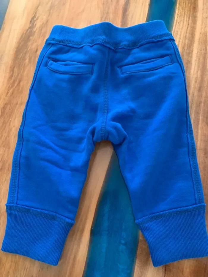 Pantalon jogging Diesel taille 9 mois - photo numéro 6