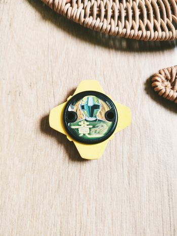 🌟 Power rangers Ninja steel - Etoile ishiban/badge en mousse ranger jaune - marque Bandai