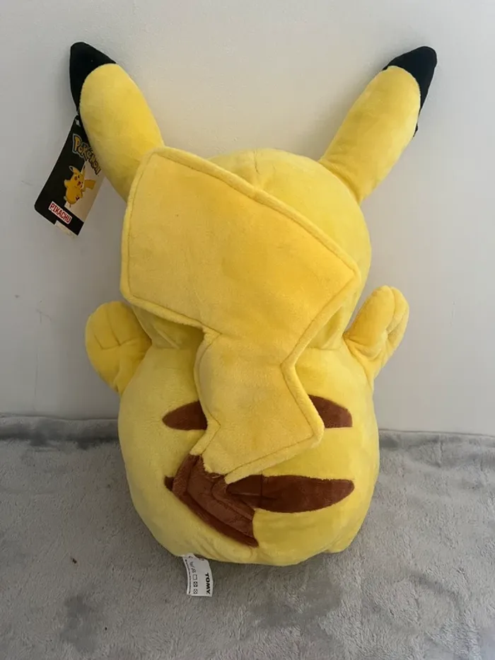 Peluche Pikachu - photo numéro 2
