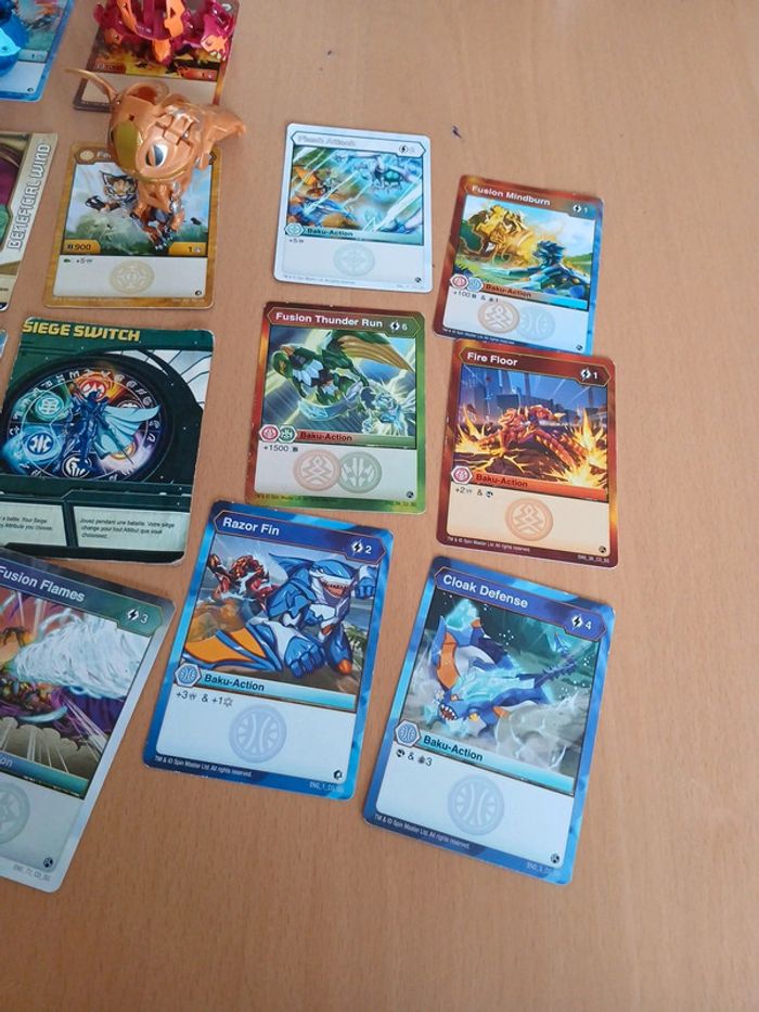 Lot de 15 bakugan + cartes magnetiques + cartes collection - photo numéro 16