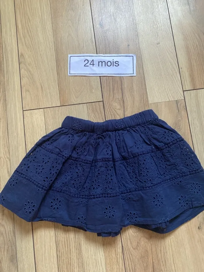 Jupe dentelle doublée