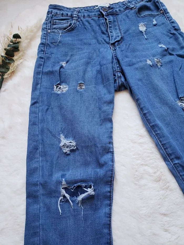 Jeans troué taille 40 - photo numéro 3