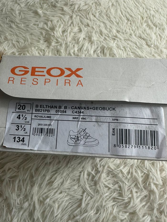 Paire de chaussures Geox taille 20 - photo numéro 6