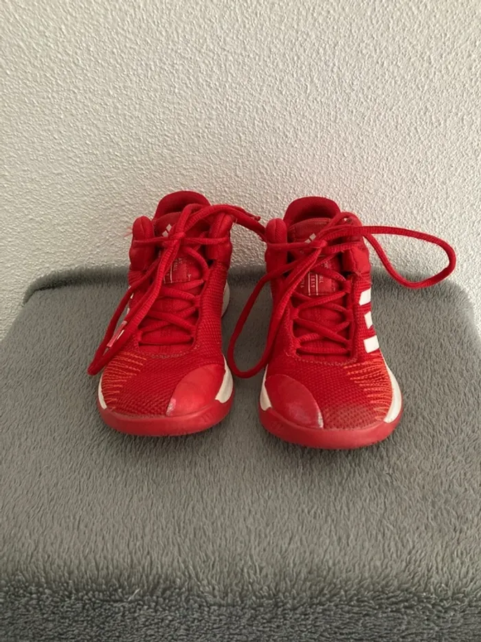 Baskets de basket 🏀 adidas 30 - photo numéro 2