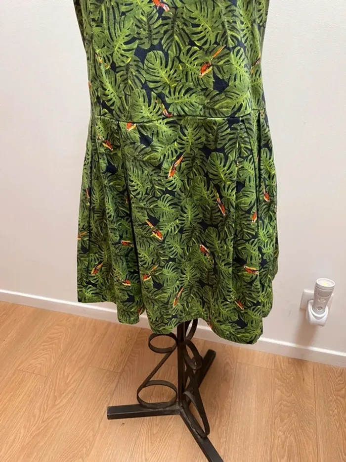 Superbe Robe tropicale Naf Naf 🌸 42 - photo numéro 3
