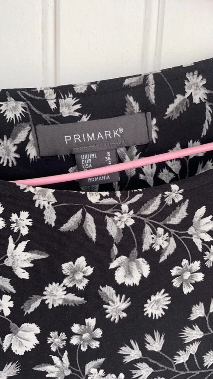 Robe imprimée taille 36 - photo numéro 3