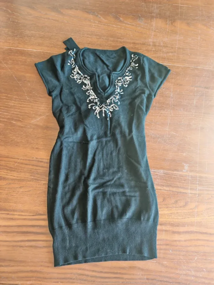 Lot n°7: robe - photo numéro 4