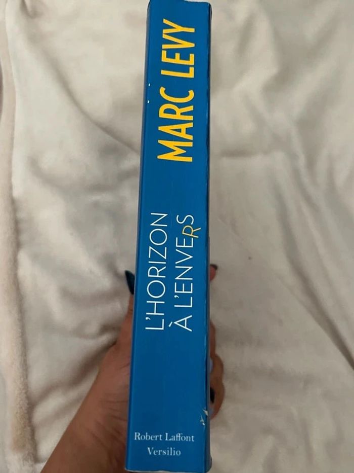 Livre Marc Lévy l’horizon à l’envers - photo numéro 3