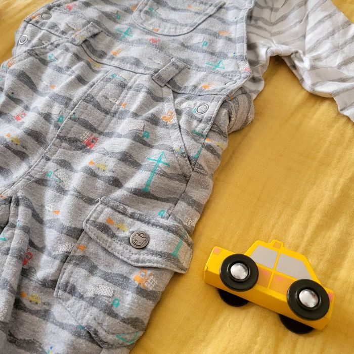 Ensemble salopette chantier 🚘 6 mois - photo numéro 2