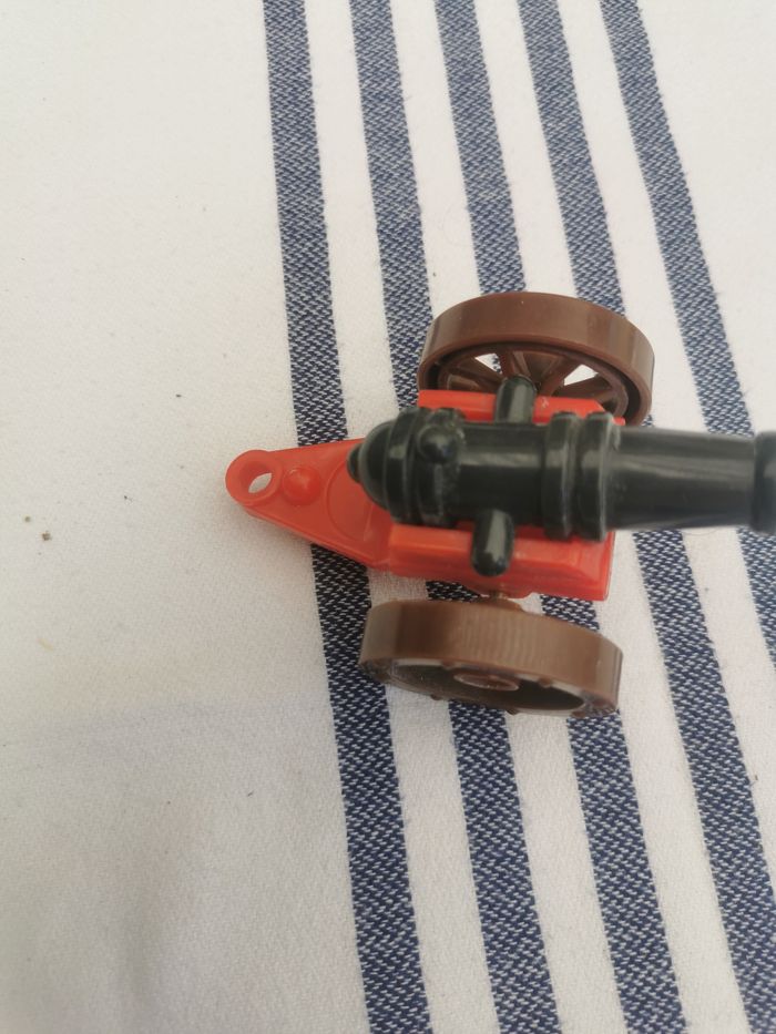 Canon jouet vintage en plastique - photo numéro 4