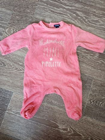 Pyjama rose Kiabi 1 mois