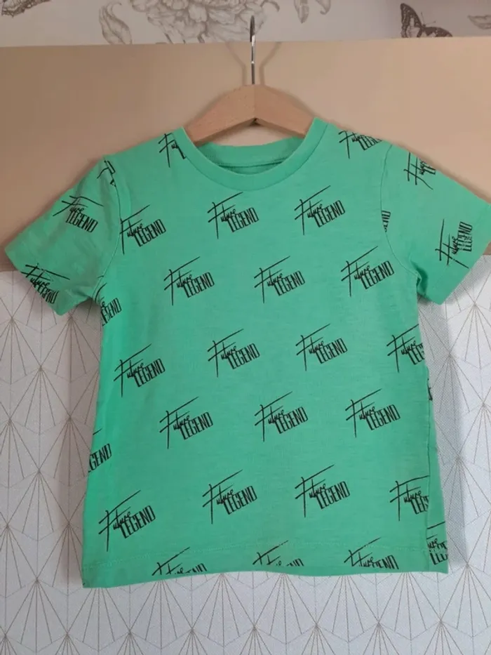 Lot 4 ans 6 T-shirts et 1 veste minis trous ou tâches peuvent encore servir prix mini - photo numéro 8