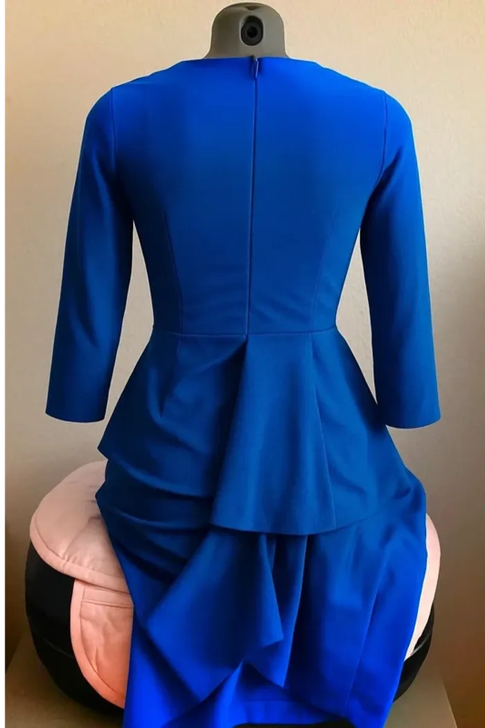 Robe bleu élégante neuve avec étiquettes taille S - photo numéro 2