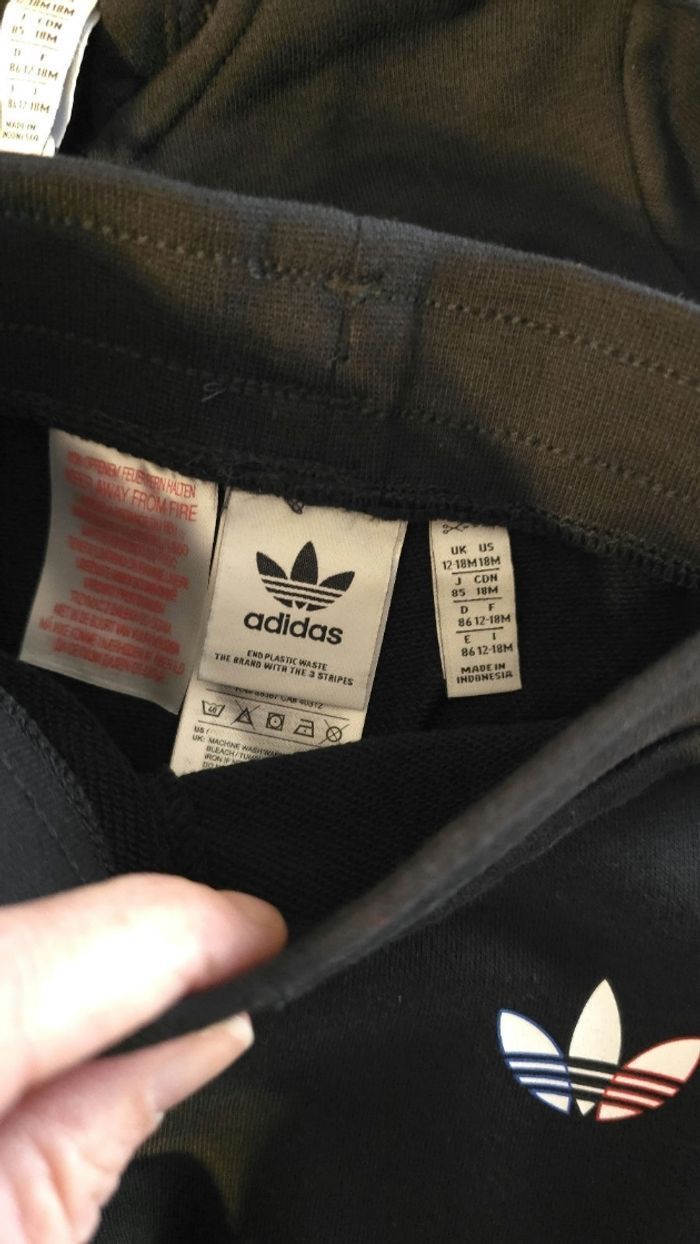 NEUF  (non porté)🏷🥰😍💙 SUPERBE  survetement ADIDAS 18 mois (86cm) garçon  (ferme) 😍🥰💙 - photo numéro 7