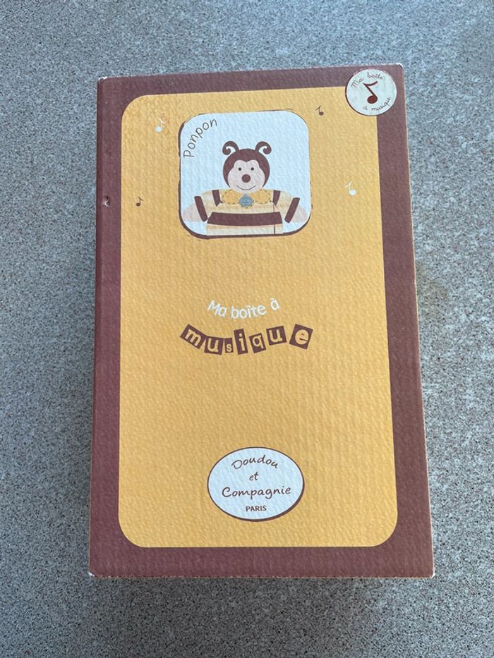 Ma boîte à musique Doudou et compagnie Ponpon le Bourdon - photo numéro 2