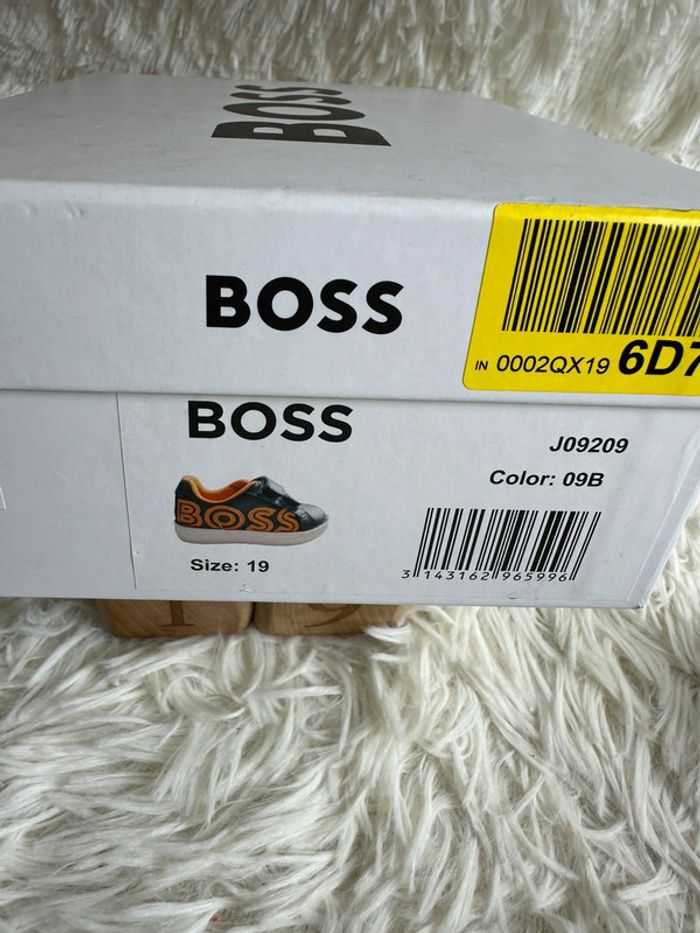 Paire de basket BOSS noir et orange taille 19 - photo numéro 6
