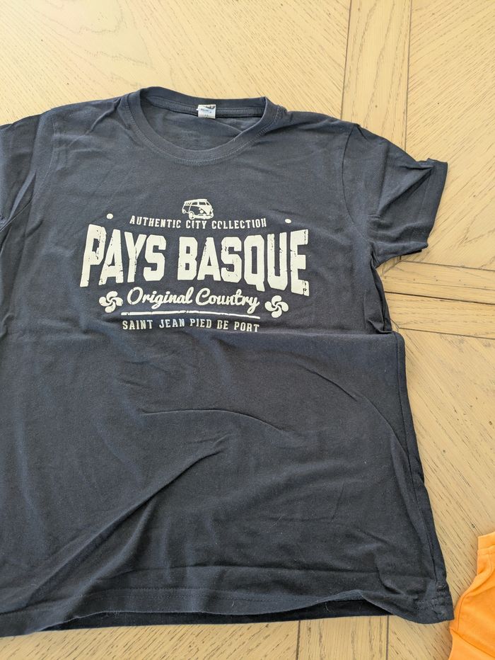 Lot de tee shirt - photo numéro 5