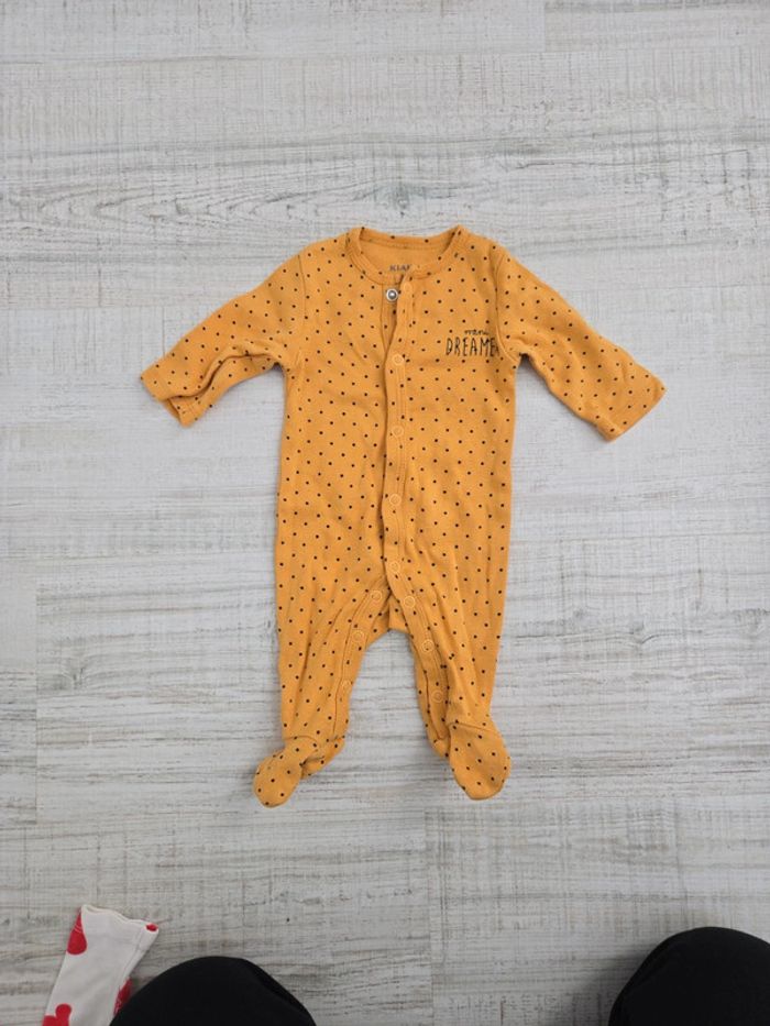 Lot pyjamas 1 mois - photo numéro 7